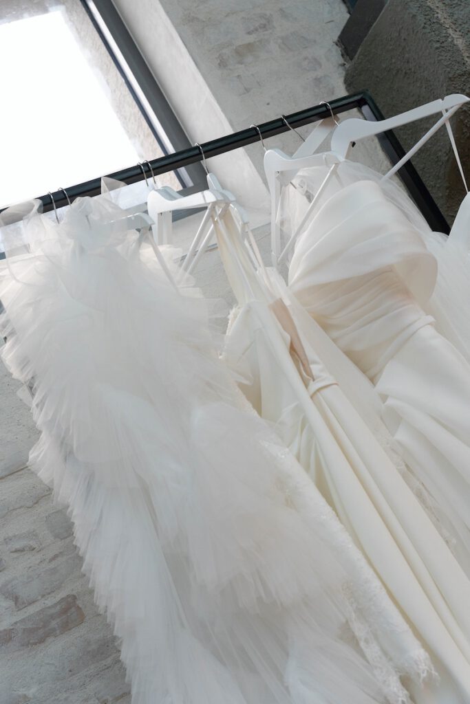 Modernes Brautkleid in der Bridal Boutique Heidelberg
