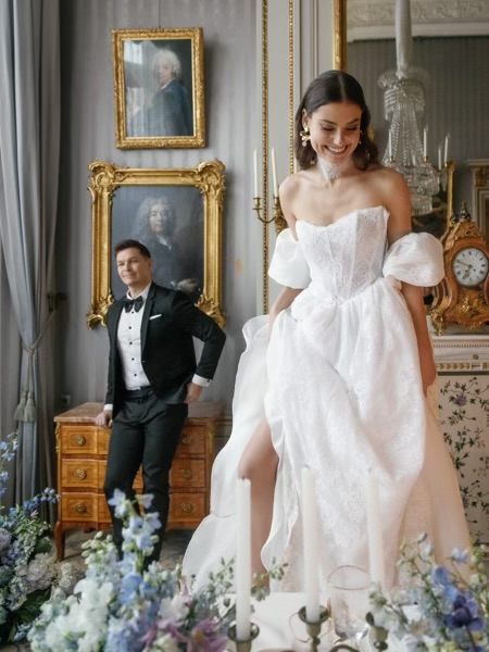Modernes Brautkleid in der Bridal Boutique Heidelberg
